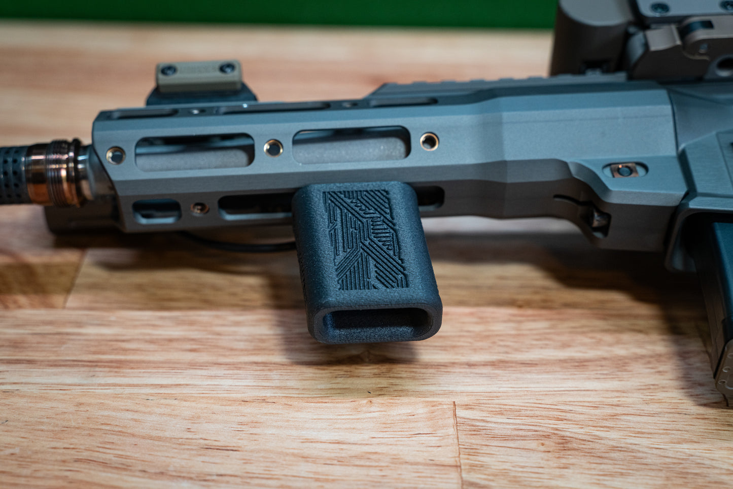 Q-Sert Angled Foregrip